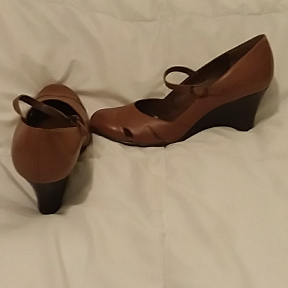 White mt. Wedges